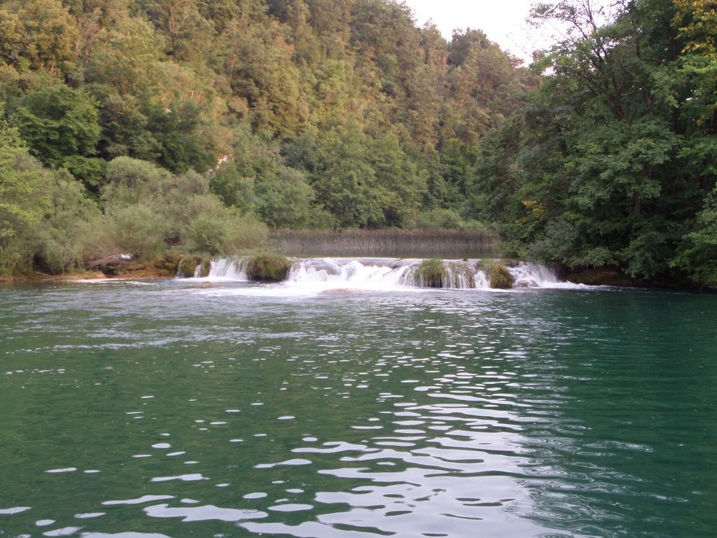 Holiday Home Mreznica Gornji Zvečaj Quarto foto