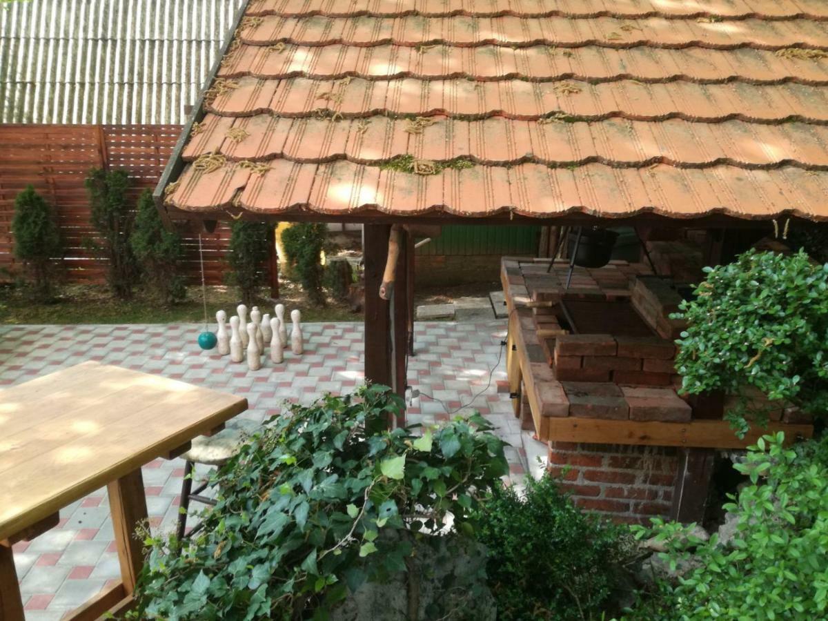 Holiday Home Mreznica Gornji Zvečaj Exterior foto